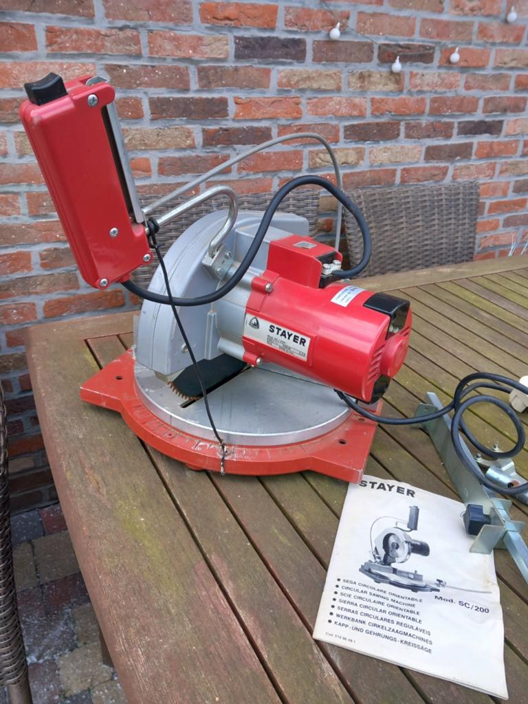 Werkbank Cirkelzaagmachine merk Stayer SC/200, Doe-het-zelf en Bouw, Gereedschap | Zaagmachines, Ophalen