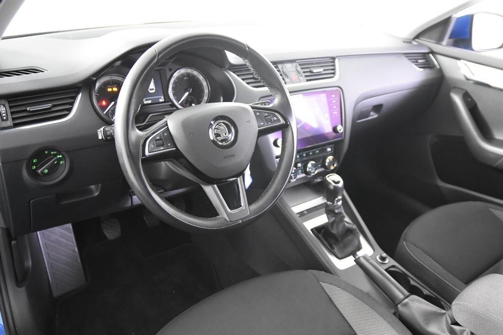 Skoda Octavia Combi, Achat, Euro 6, Entreprise, Entretenue par le concessionnaire