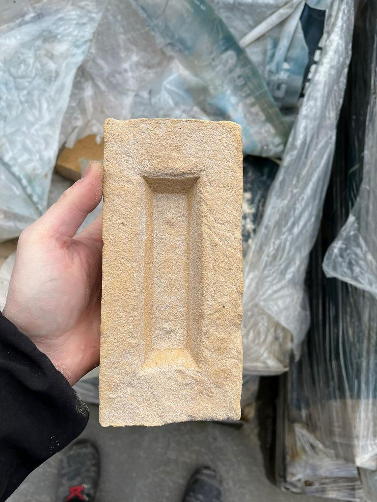 Gevelsteen Vandersanden, Ophalen, Nieuw
