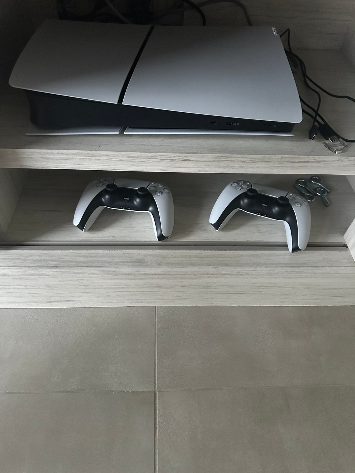 PlayStation 5 slim met fifa 26, Consoles de jeu & Jeux vidéo, Consoles de jeu | Sony PlayStation 3, Enlèvement, Comme neuf, Slim