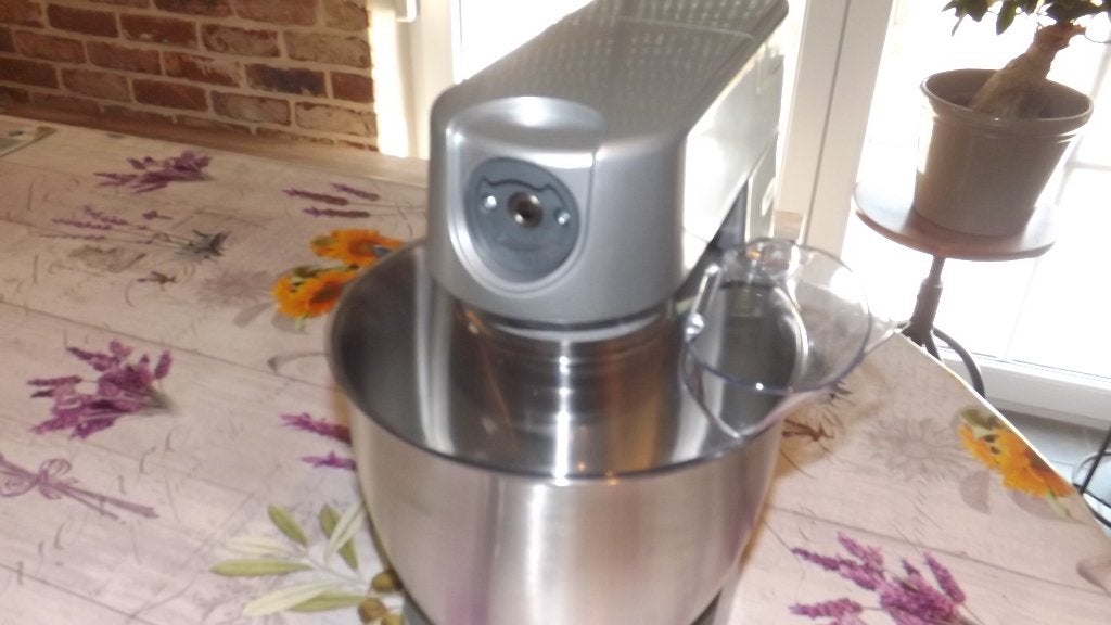 A VENDRE Kenwood Robot de cuisine Chef XL, Electroménager, Neuf, Résiste au lave-vaisselle, Enlèvement, 3 à 4 litres