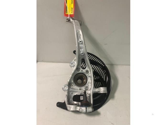 Fusee houder links-voor van een Audi RS5, -, 3 mois de garantie, Audi, Utilisé