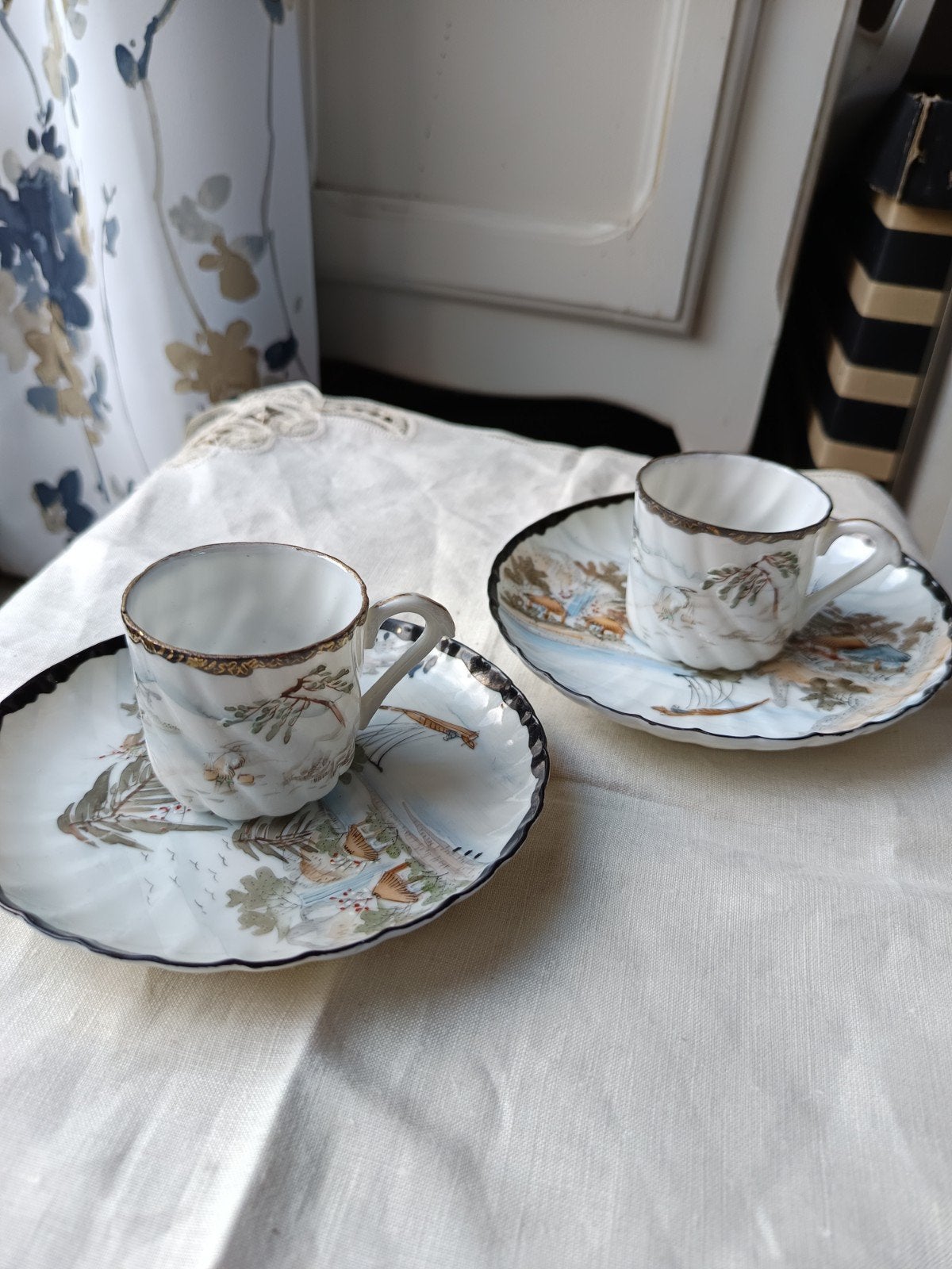 Antique Japanse hand beschilderde koffie kopjes, Enlèvement ou Envoi