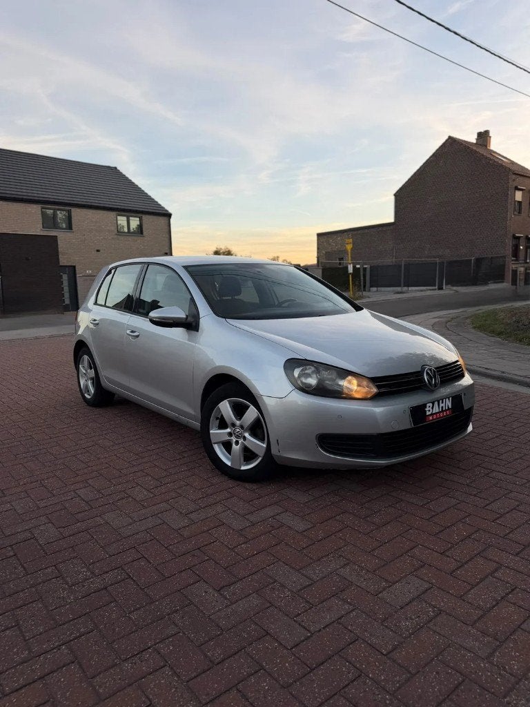 VOLKSWAGEN Golf, 57 kW, Argent ou Gris, Achat, Entreprise