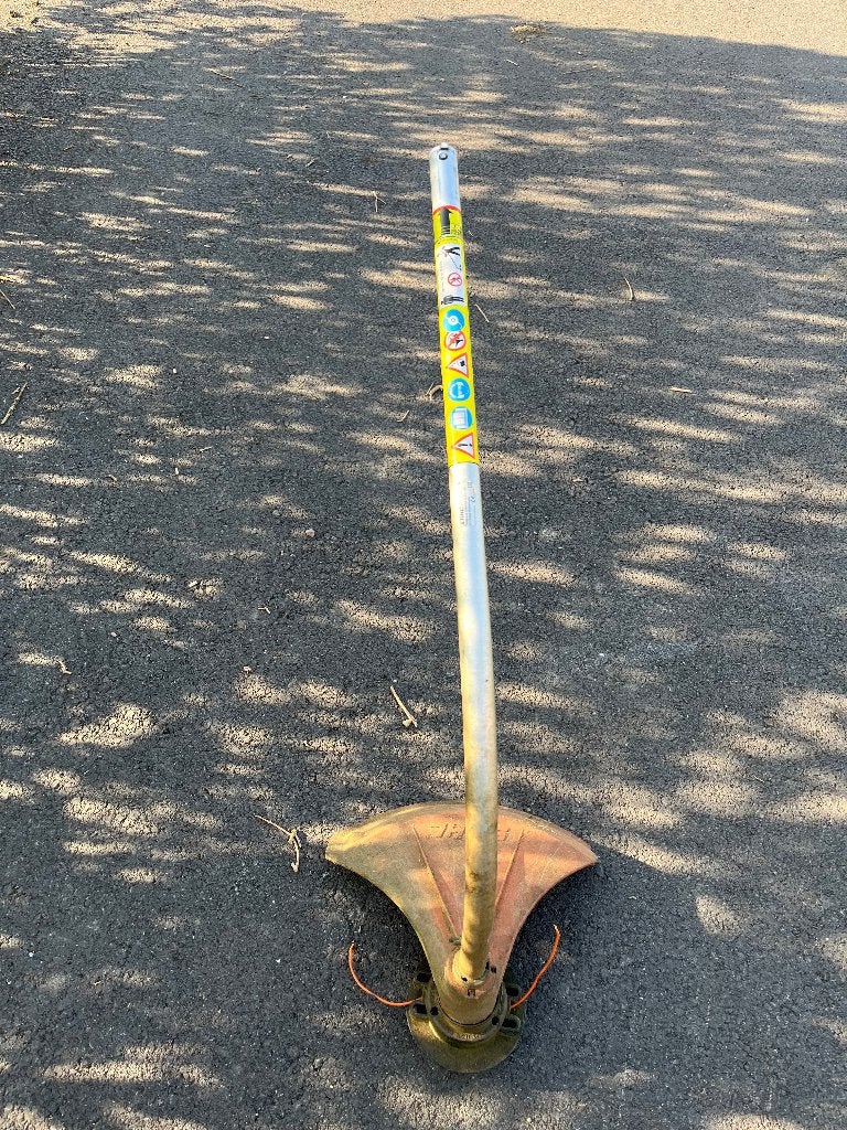 Coupe bordure, Stihl, Enlèvement, Utilisé, 10 à 30 cm