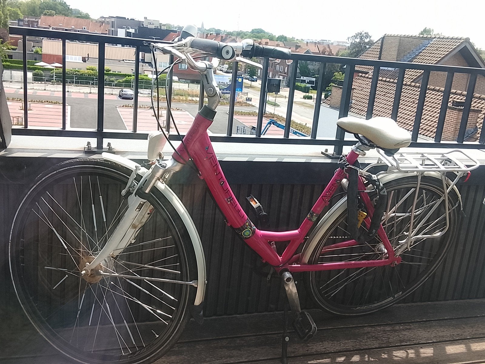Damesfiets + tas venturelli, Fietsen en Brommers, Ophalen