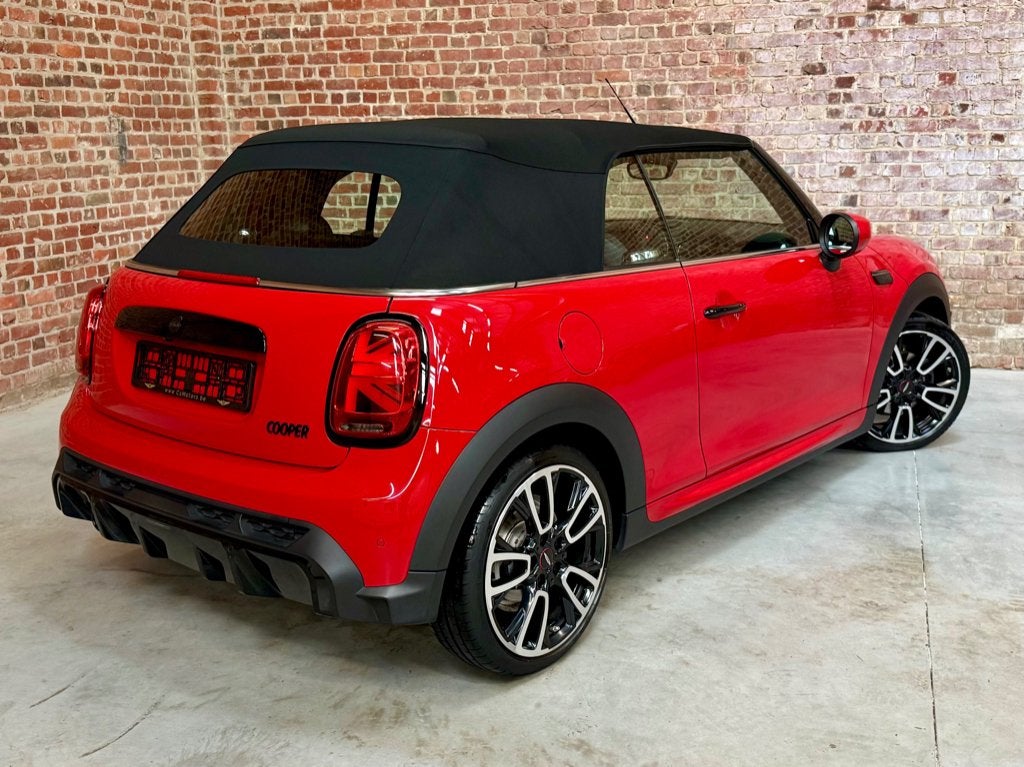 Prachtige MINI Cooper Cabrio 1.5 JCW-Pack met garantie!, Autos, Cuir et Alcantara, Achat, Euro 6, Entreprise