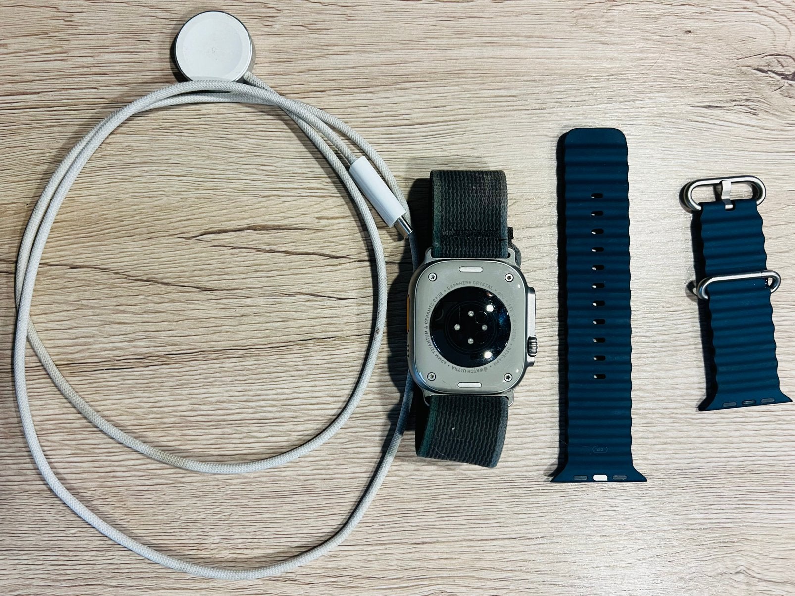 Apple watch ultra 2, Étanche, Gris, Enlèvement ou Envoi, IOS