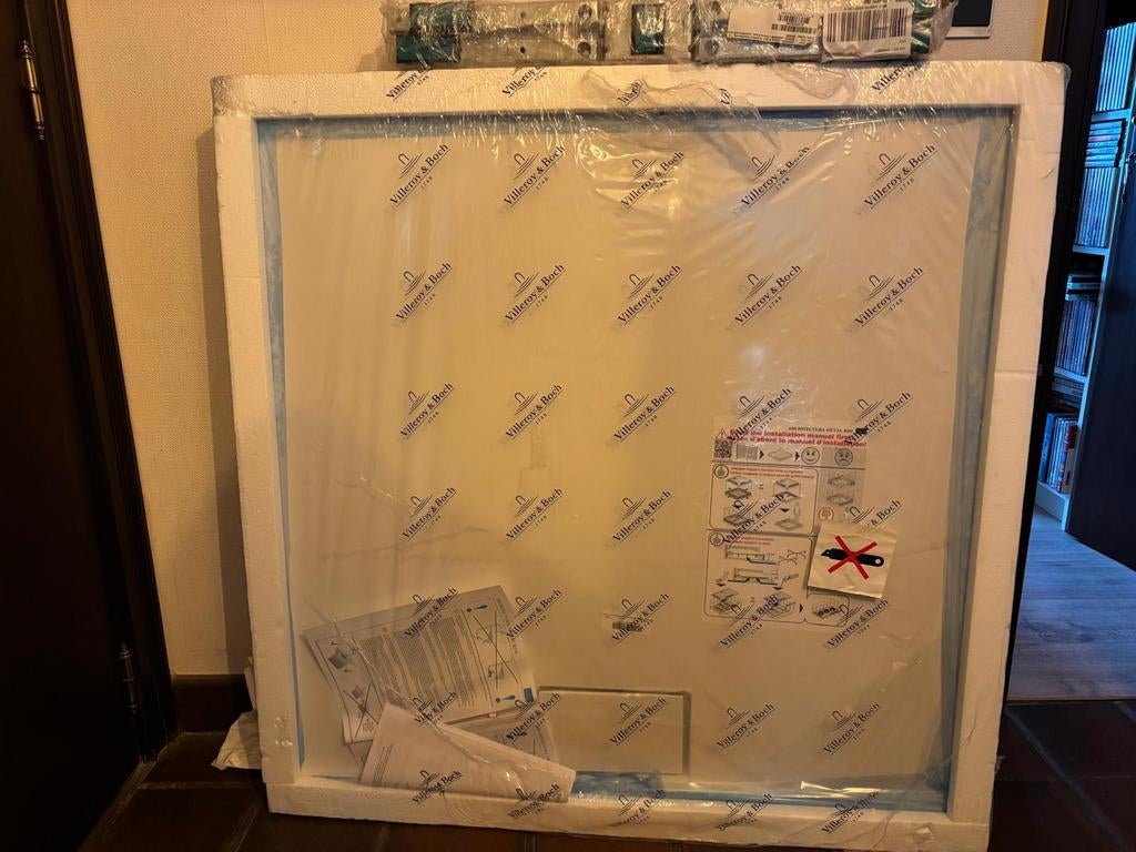 Bac tub de douche NEUF Villeroy et Boch avec accessoires, Enlèvement