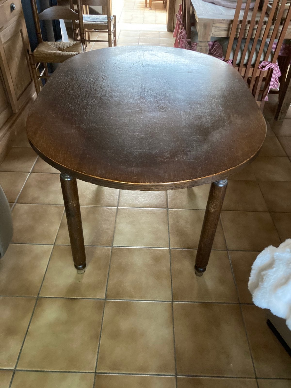 Ovale keukentafel met stoelen zonder kussens, Ophalen