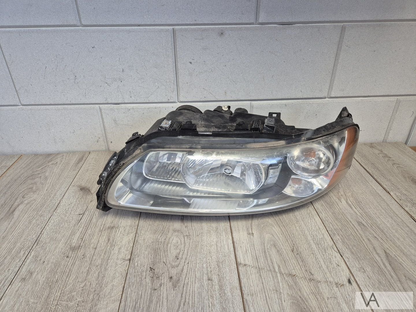 Volvo S60 V70 XC70 2004 - 2008 koplamp xenon links 30784247, Autos : Pièces & Accessoires, Éclairage, Volvo, Utilisé, Enlèvement ou Envoi