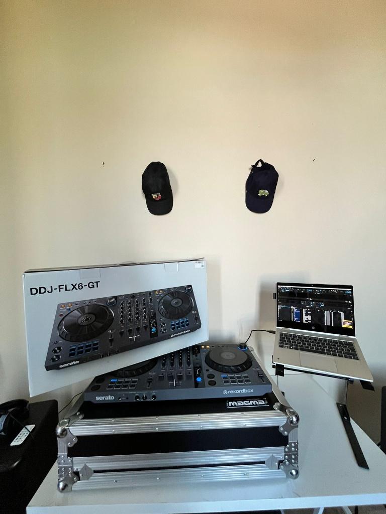Pioneer DJ DDJ-FLX6-GT + MAGMA Flightcase + Laptop Houder, Enlèvement, Utilisé, DJ-Set, Pioneer