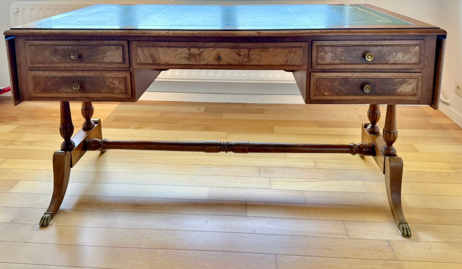 Bureau en acajou, Antiquités & Art, Enlèvement