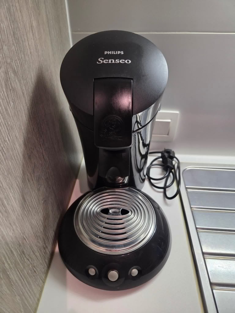 Senseo apparaat + ontkalker set, Ophalen, Gebruikt, Koffiepads en cups, Afneembaar waterreservoir