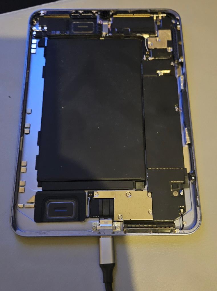 Ipad mini 6, Enlèvement