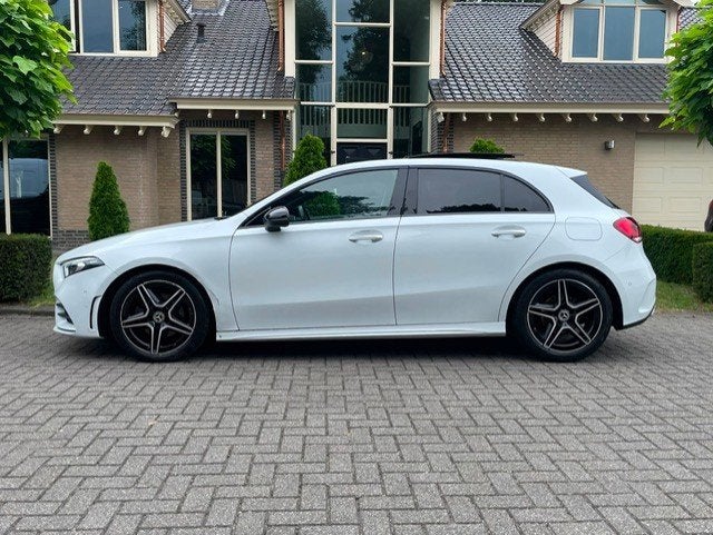 Mercedes-Benz A-Klasse 180 AMG LINE PANO NAVI CAMERA NIGHT L, Autos, Mercedes-Benz, 100 kW, Achat, 136 ch, 5 portes