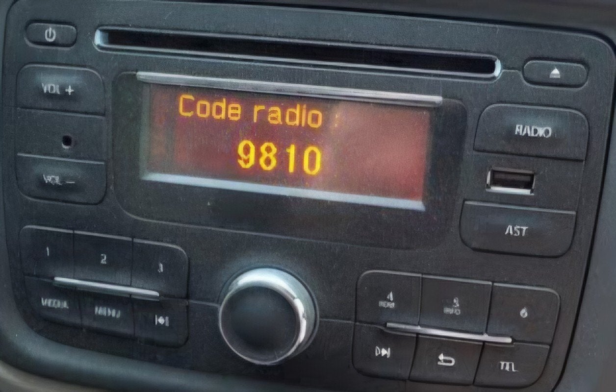 Code autoradio toute marque, Autos : Divers, Autoradios