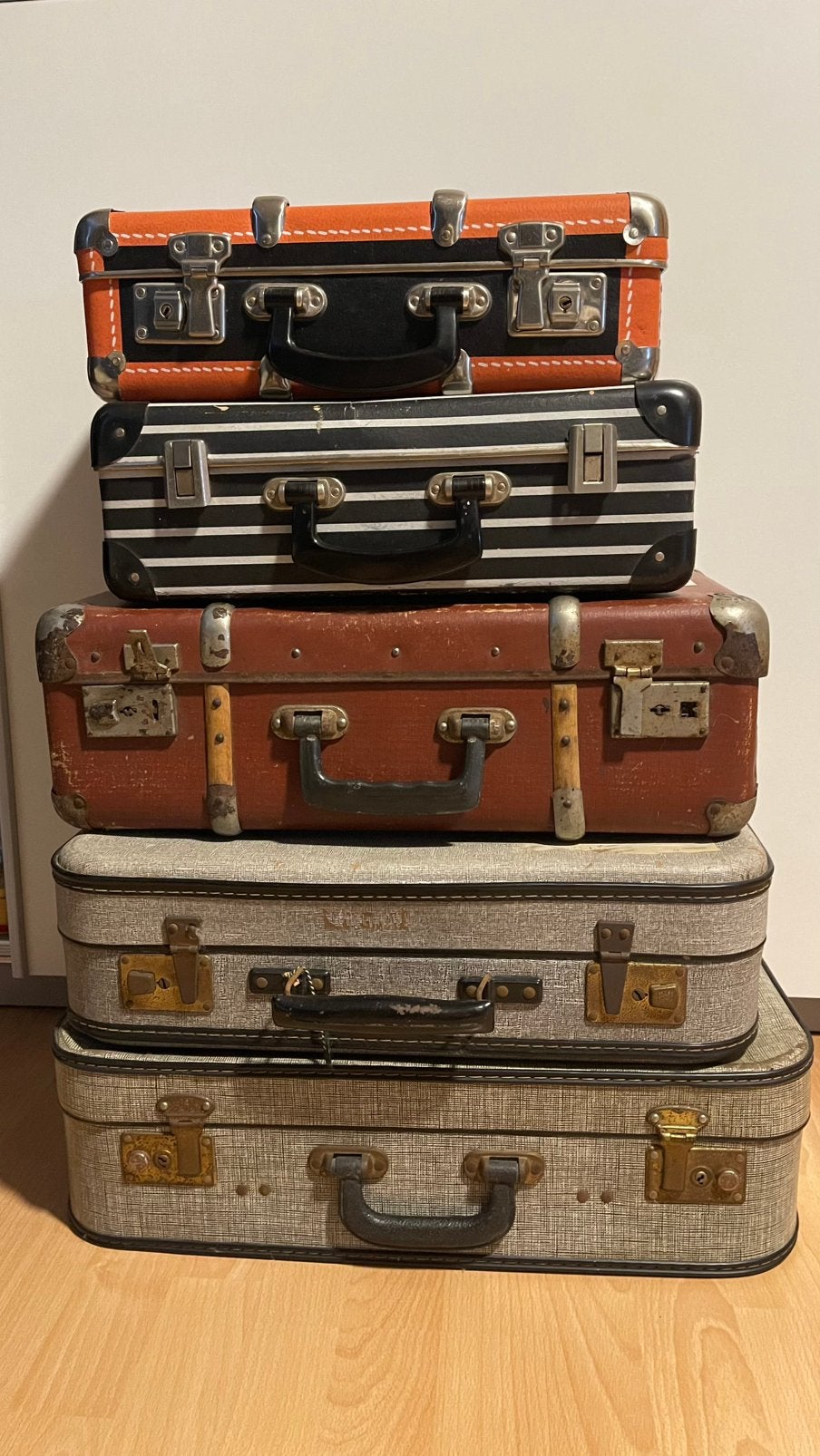 Decoratieve vintage reiskoffers, Antiek en Kunst, Ophalen