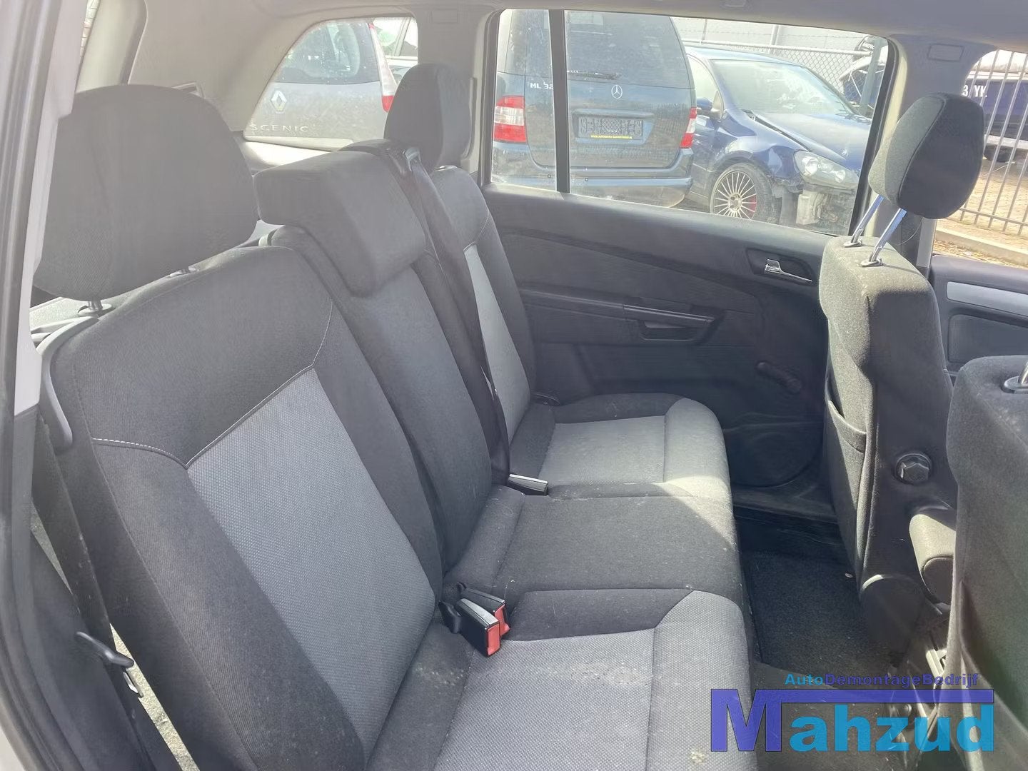 OPEL ZAFIRA B Stof zwart grijs compleet interieur 2005-2011, Opel Automobile GmbH, Opel, Bahnhofsplatz 1
65423  Russelsheim am Main, DE