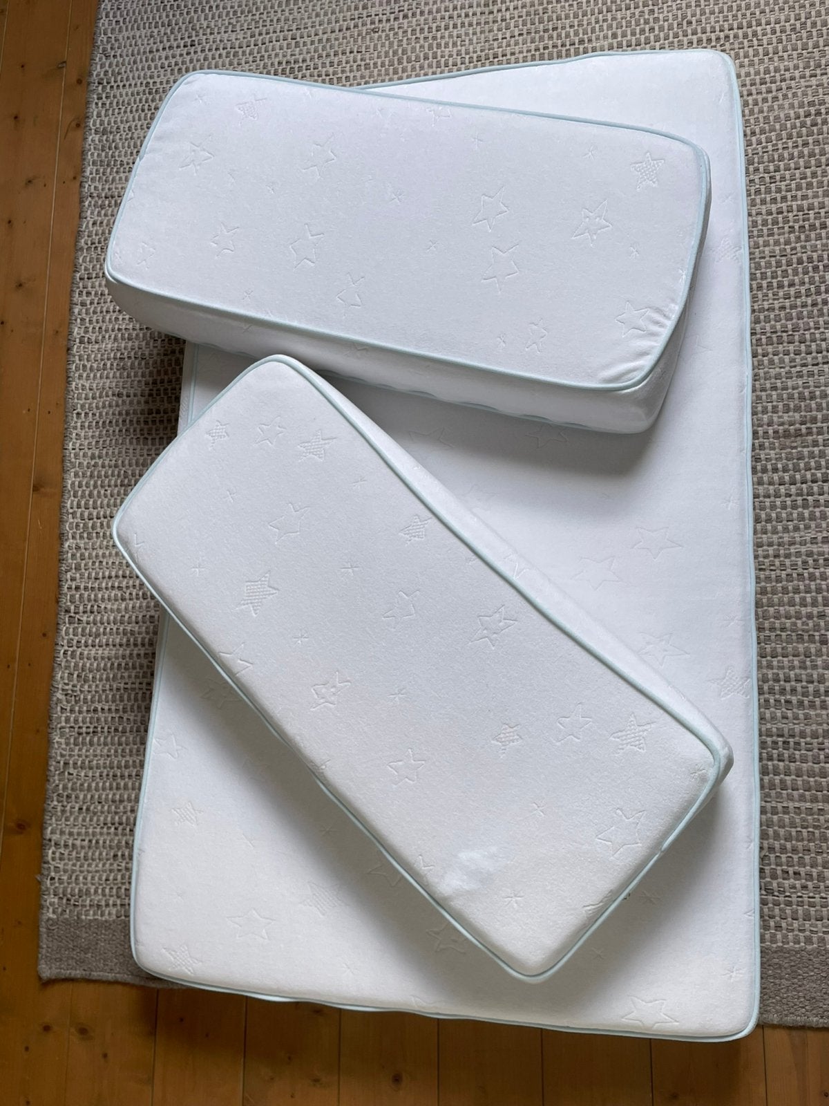 Meegroei matras babybed - uitstekende staat, Ophalen, 70 tot 85 cm, Zo goed als nieuw, Minder dan 140 cm