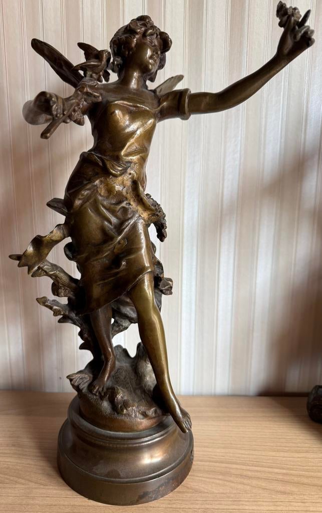 Bronzen beeld “Nymphe des Bois” van Moreau, Enlèvement