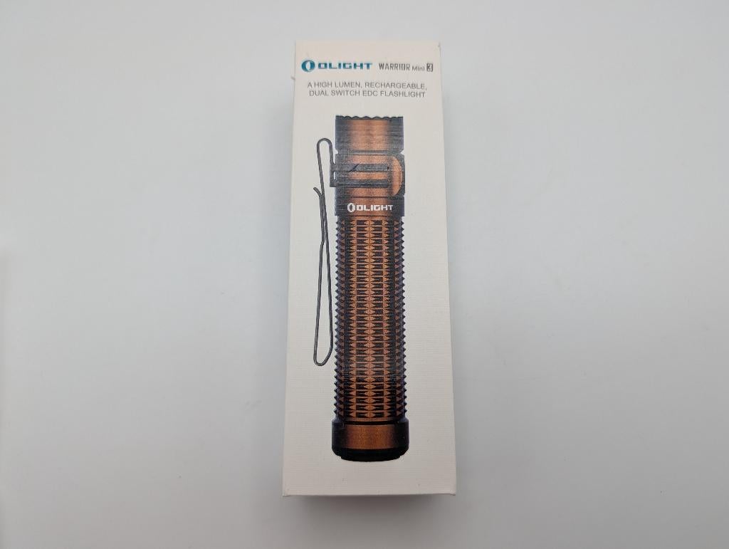 Olight Warrior Mini 3 Burnt Orange, Ophalen of Verzenden, Zo goed als nieuw, Batterij
