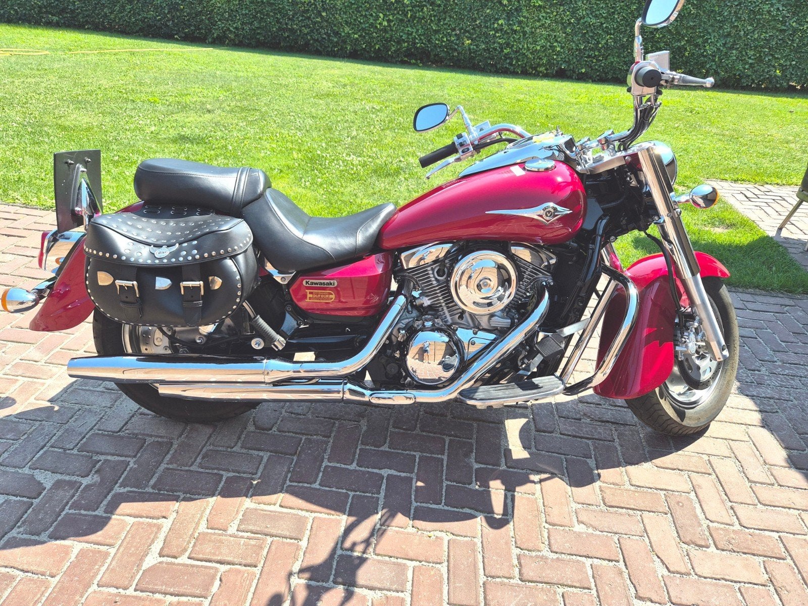 Rode Kawasaki 1600 CLASSIC met zadeltassen, Motoren, Motoren | Kawasaki, Particulier, Nieuw