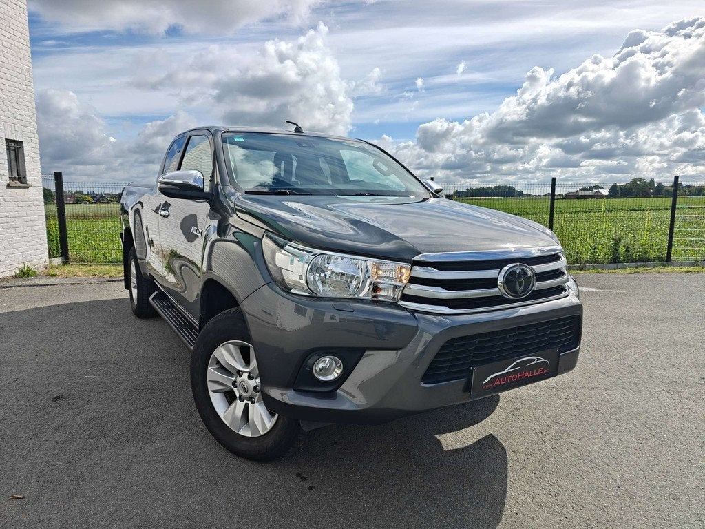 Toyota Hilux 2.4 D-4D 4WD extended cabine 4 PL - AIRCO/CAMER, Auto's, Gebruikt, Bedrijf, SUV of Terreinwagen, 2130 kg