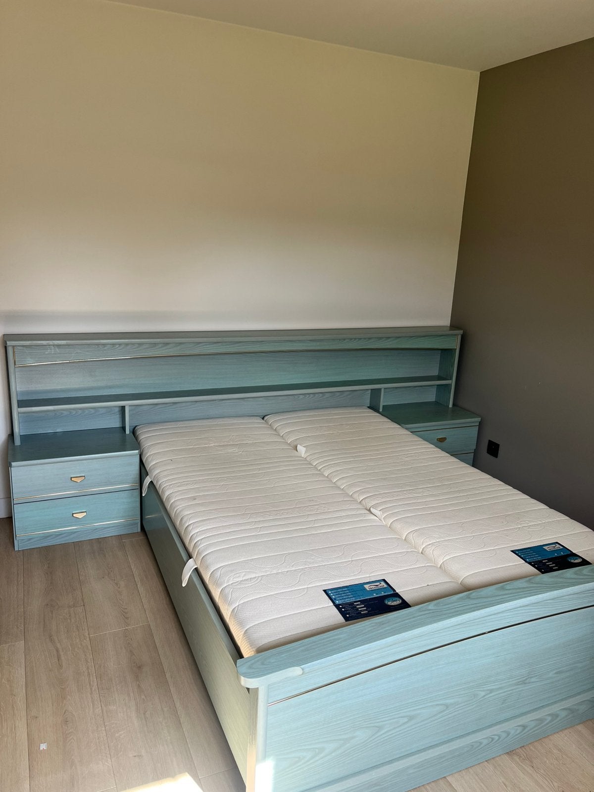 Volledige slaapkamer inclusief matrassen en latoflex, Ophalen, Gebruikt