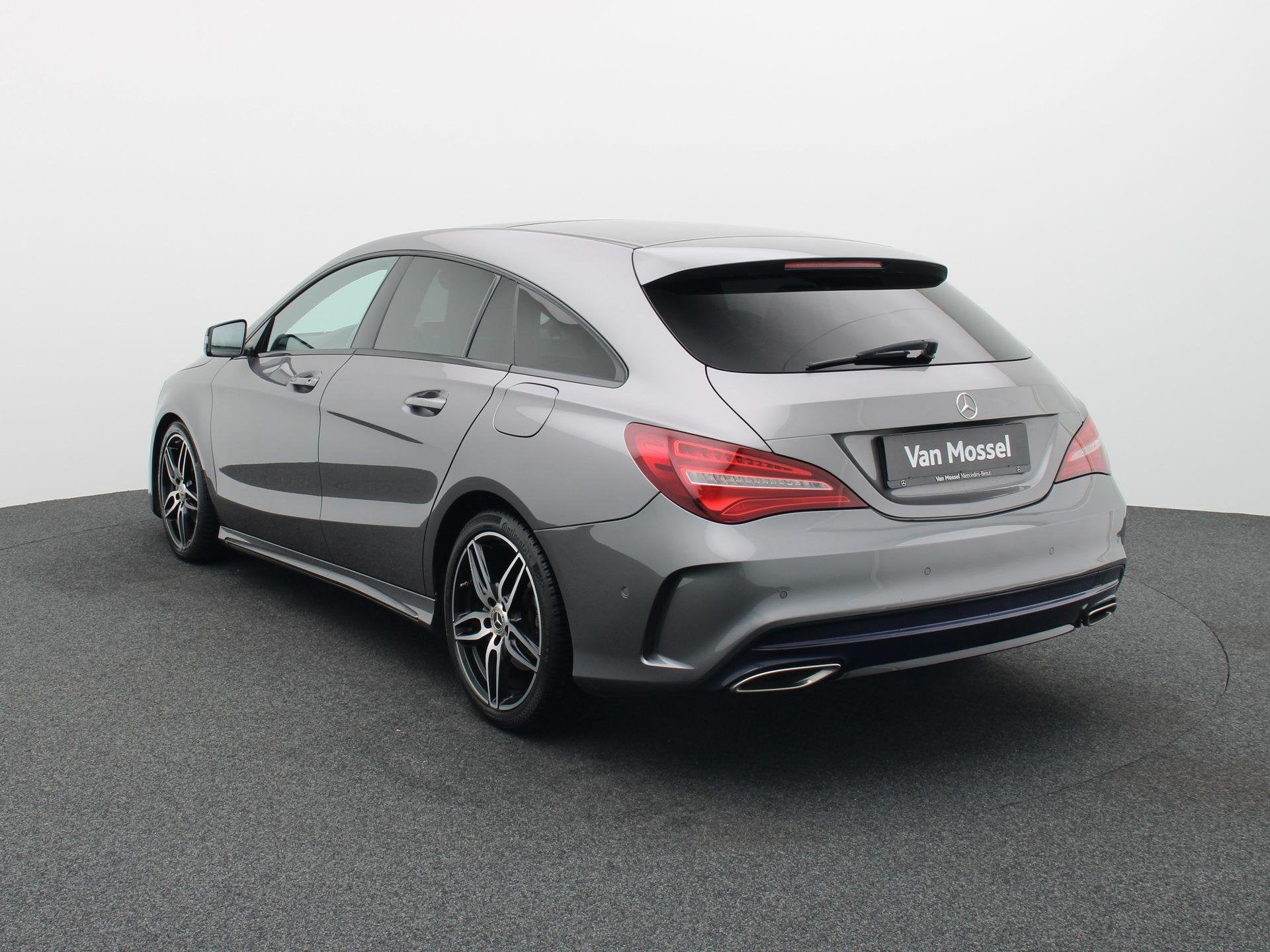 Mercedes-Benz CLA 180 AMG LINE Shooting Brake + PANORAMISCH, Auto's, 122 pk, 4 cilinders, Leder en Stof, 1595 cc