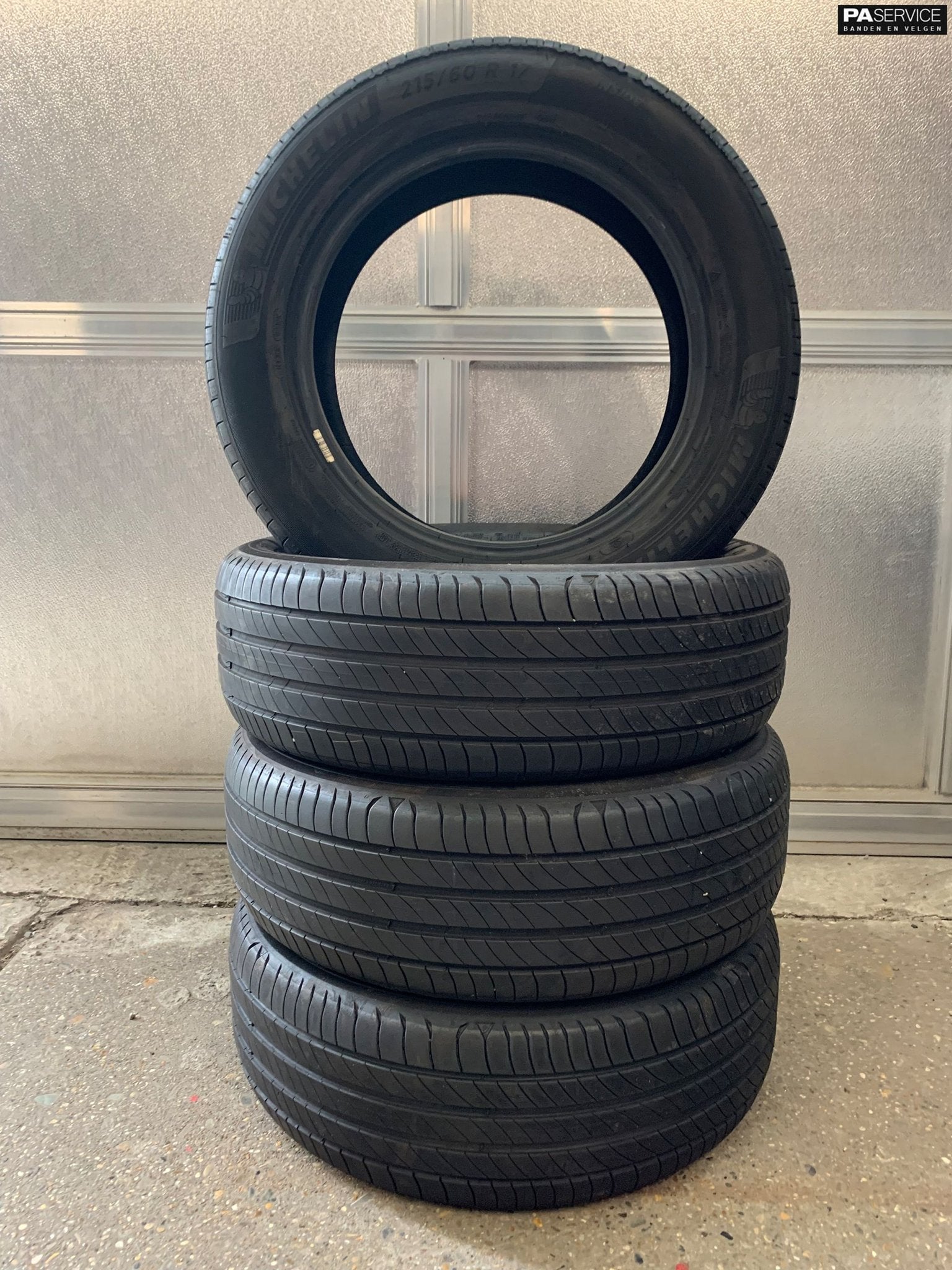 4x Michelin 215 60 17 zomerbanden met 6 en 5,5 mm, Gebruikt, Velg(en), -, -