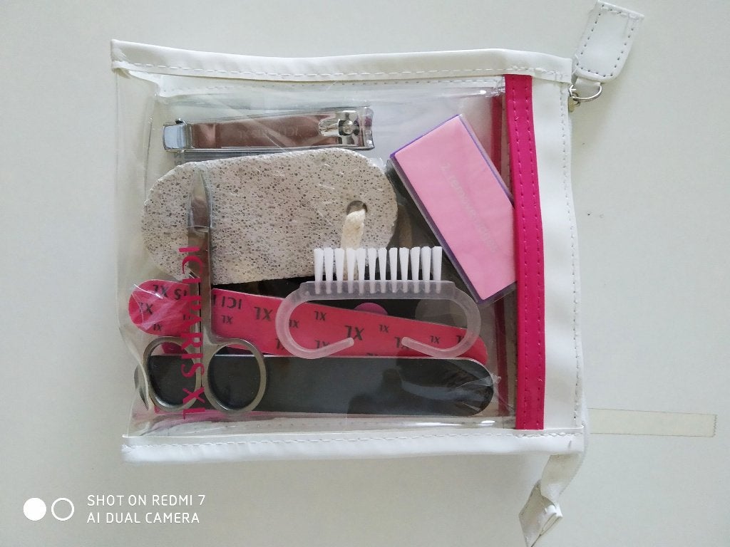 Pedicureset en etui ICI PARIS XL - nieuw., Handtassen en Accessoires, Uiterlijk | Lichaamsverzorging, Ophalen of Verzenden, Nieuw