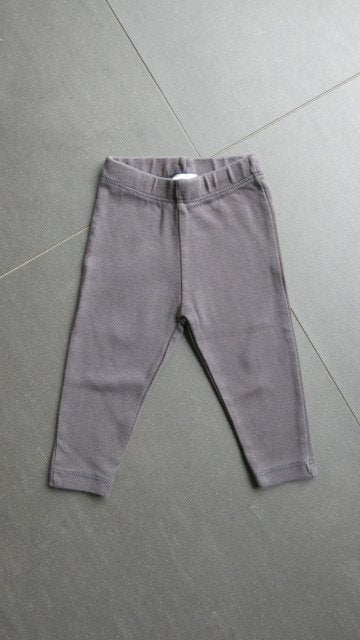 Grijze legging (maat 62/68), Ophalen of Verzenden, Gebruikt, Meisje, Broekje