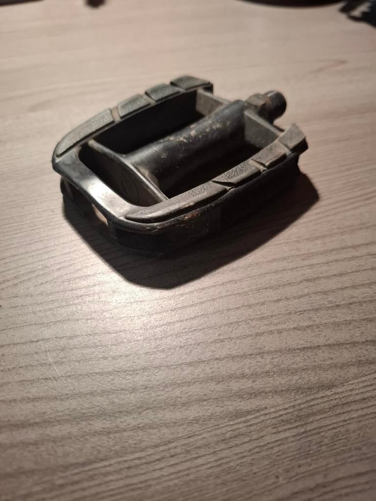 Pedalen, Ophalen