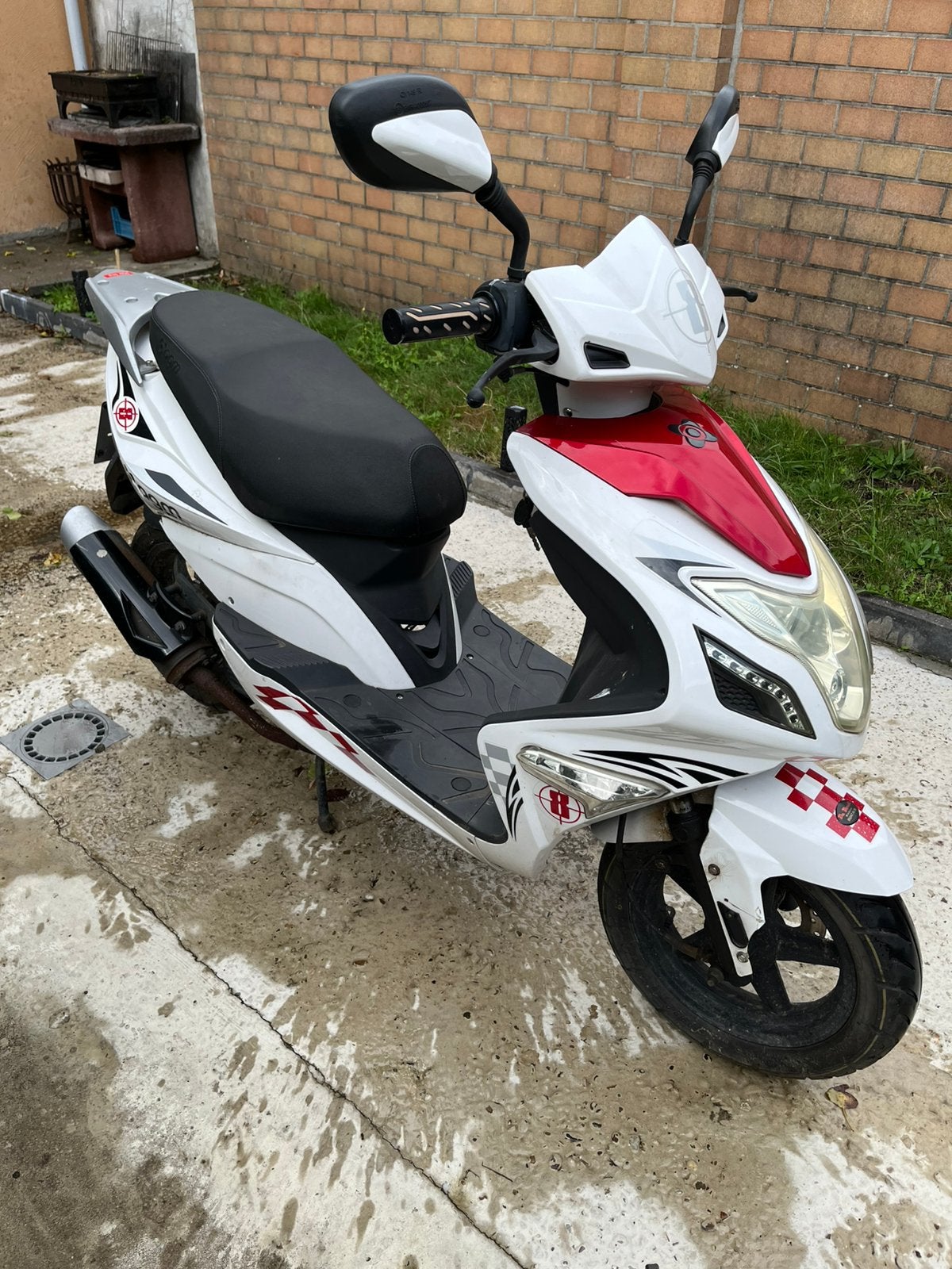 AGM 4T   Klasse A  50cc, Vélos & Vélomoteurs, Enlèvement, Comme neuf