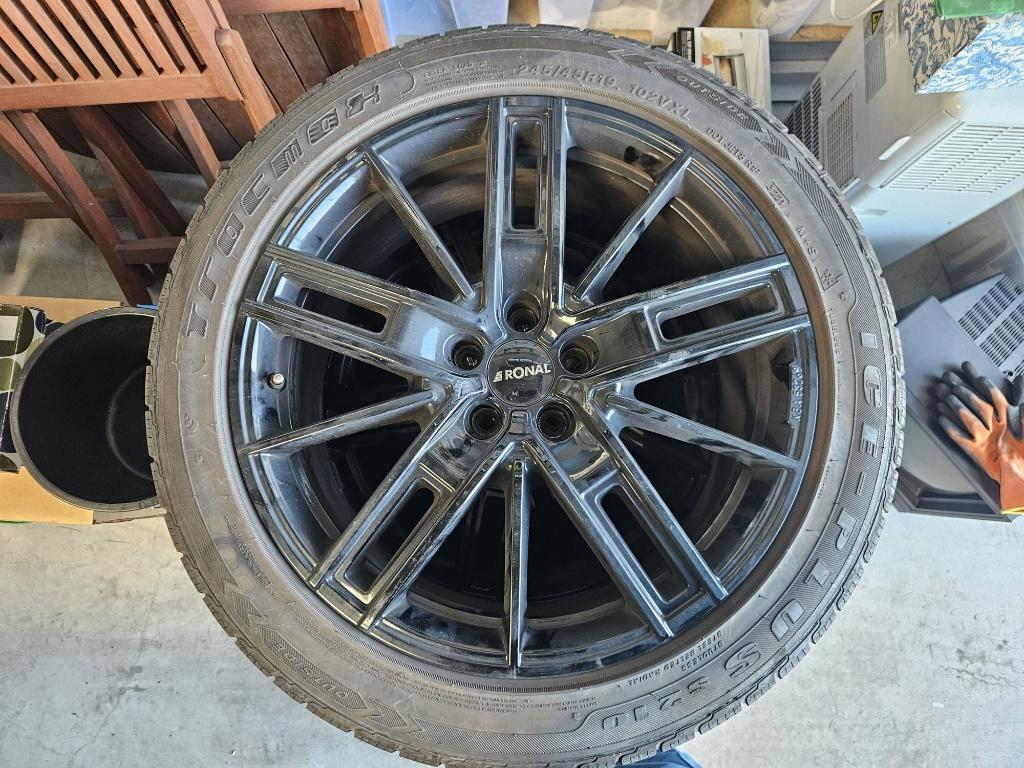Velgen (winter) en banden 19" Polestar 2, Auto-onderdelen, Banden en Velgen, Banden en Velgen, Winterbanden, Personenwagen, Ophalen