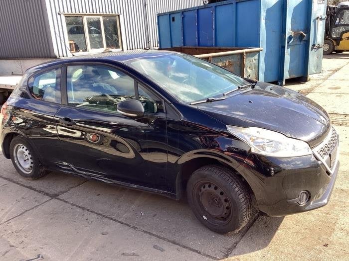 Fusee rechts-voor van een Peugeot 208, Gebruikt, -, -, Ophalen of Verzenden