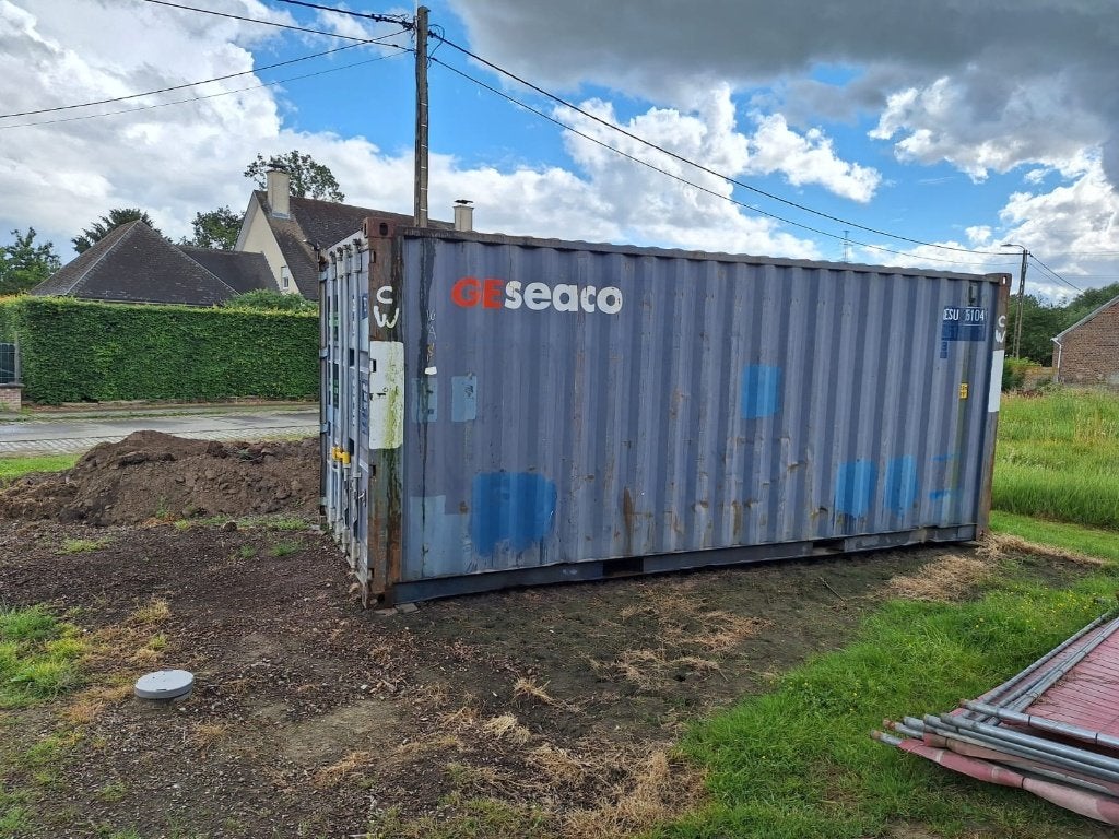 Container (onmiddellijk beschikbaar), Enlèvement