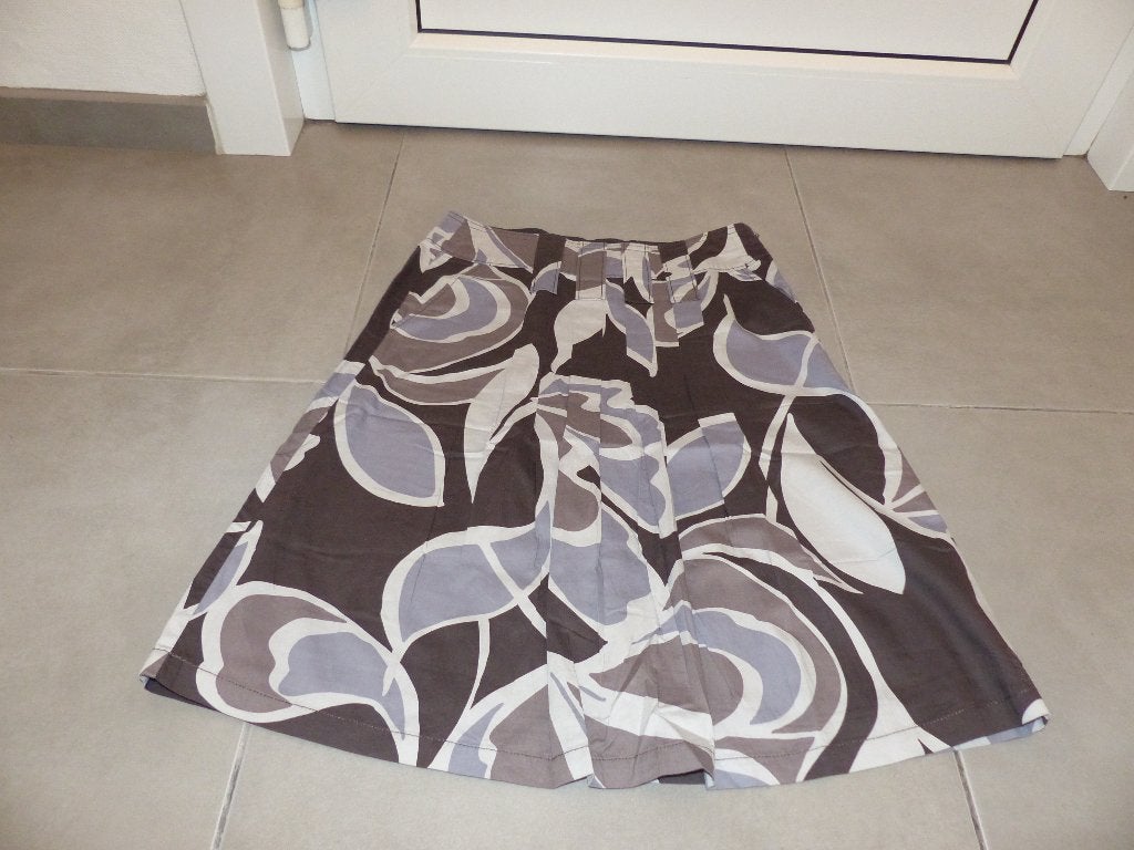 Jupe colorée Esprit - taille 36/38, Vêtements | Femmes, Jupes, Enlèvement ou Envoi, Autres couleurs, Taille 36 (S), Comme neuf