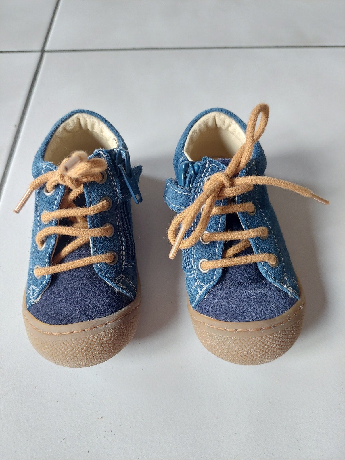 Blauwe schoenen Naturino maat 20, nieuwstaat, Neuf, Garçon ou Fille, Bottines, Enlèvement