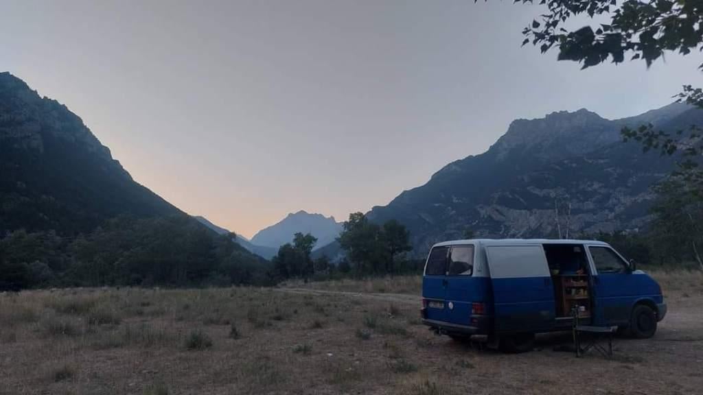 Volkswagen T4 campervan (1997) – instapklaar – zonnepanelen, Caravans en Kamperen, Mobilhomes, Volkswagen, Tot en met 2, Particulier