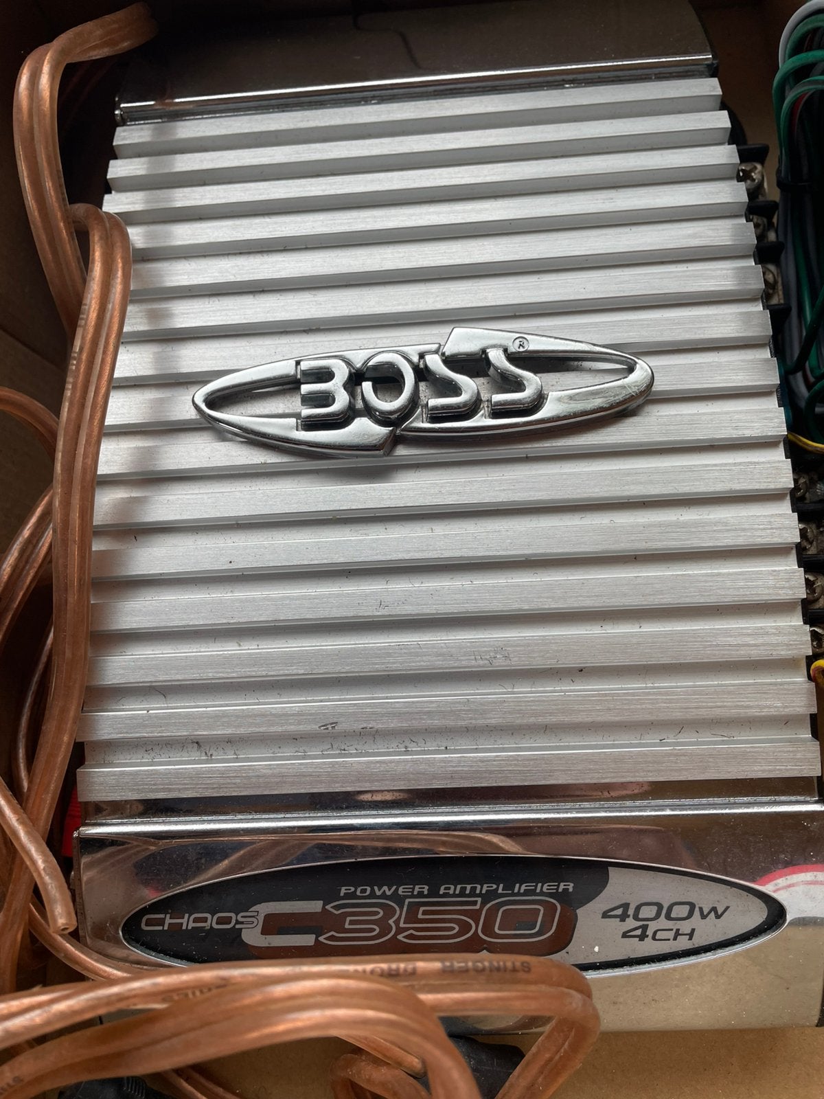 Versterker boss in perfecte staat & alle kabels, Ophalen of Verzenden, Zo goed als nieuw
