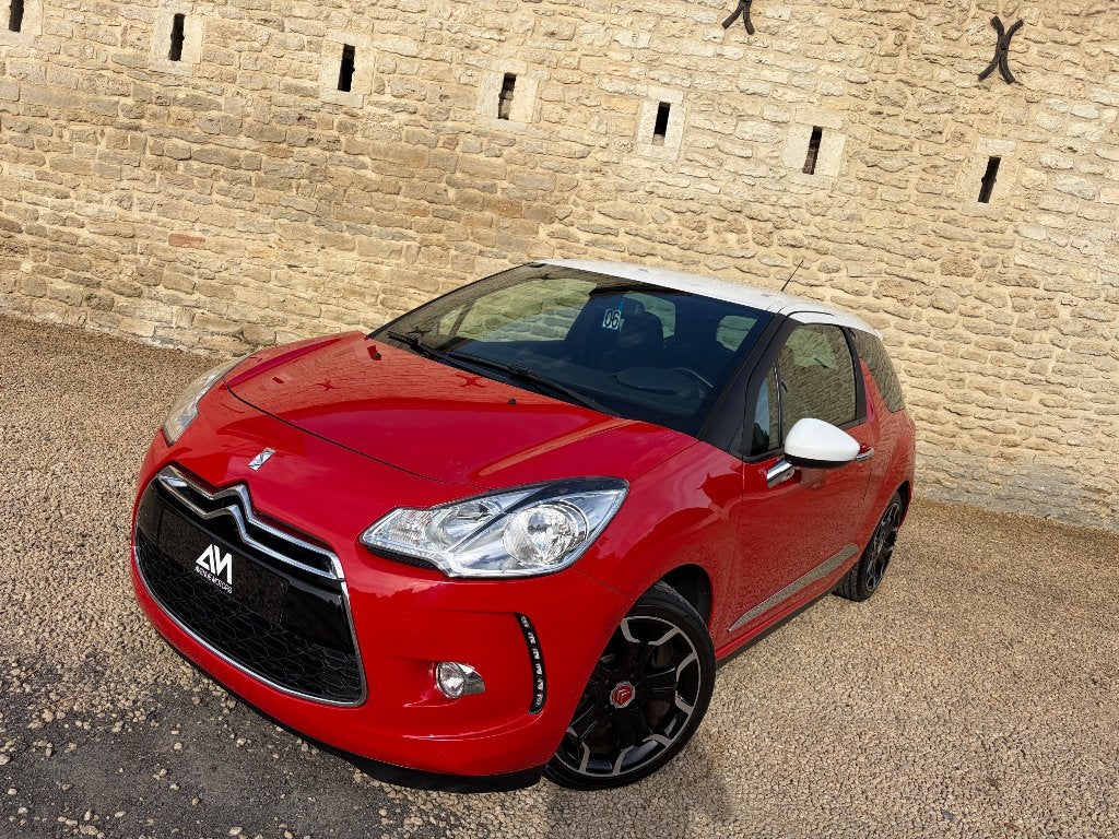 Citroën DS3 1.6 150 CV Sport Chic, Auto's, Citroën, Voorwielaandrijving, Euro 5, 4 cilinders, Alcantara