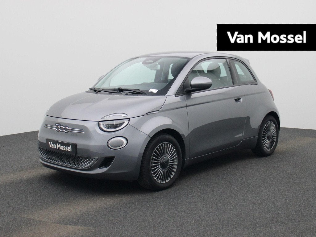 Fiat 500 500e 42 kWh Icon NAVI | Sensoren | Zetelverwarming, 4 zetels, Stof, 1365 kg, Automatische klimaatregeling