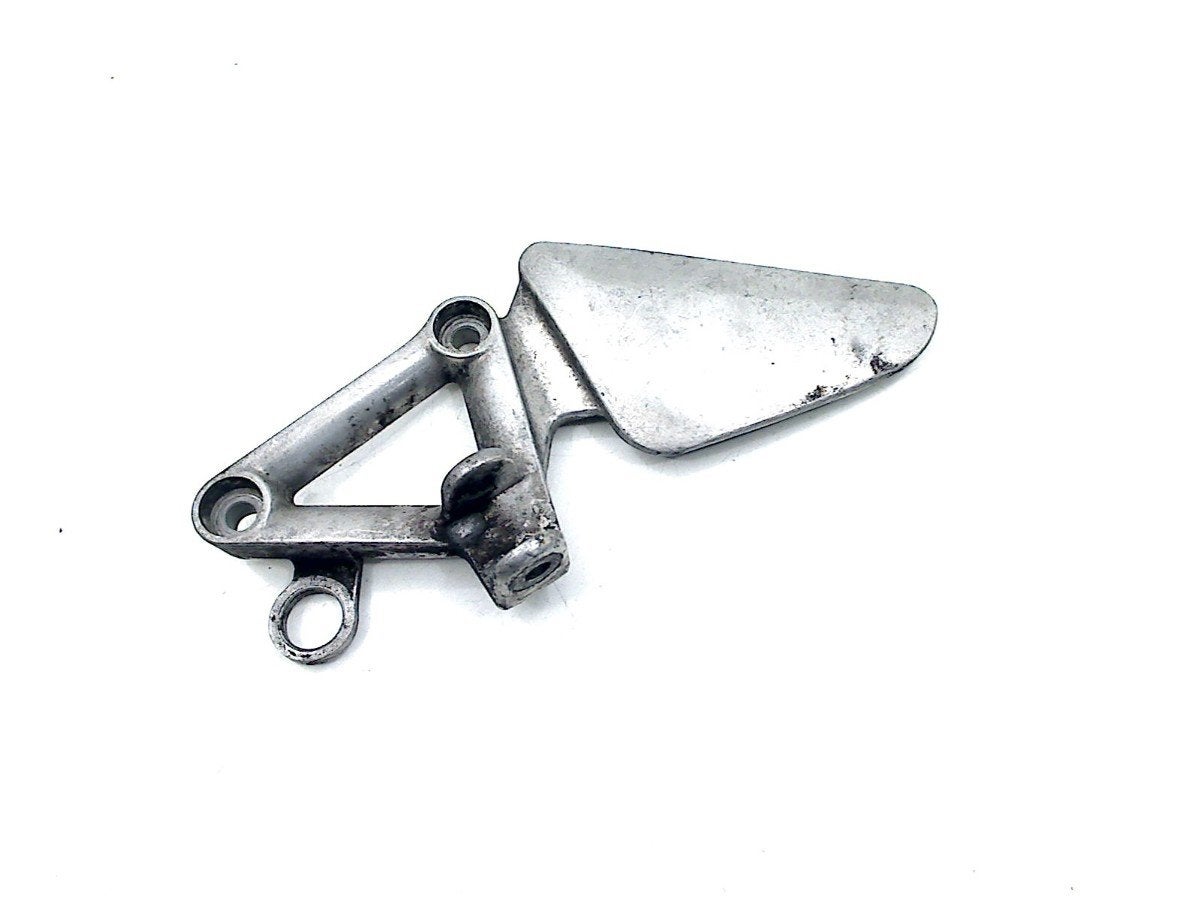 REPOSE PIEDS AVANT GAUCHE Honda, Dhr. S. di Majo, Utilisé, Info@cama-motorparts.nl, P.J. Troelstraweg 8 8
3144 CX  MAASSLUIS, NL