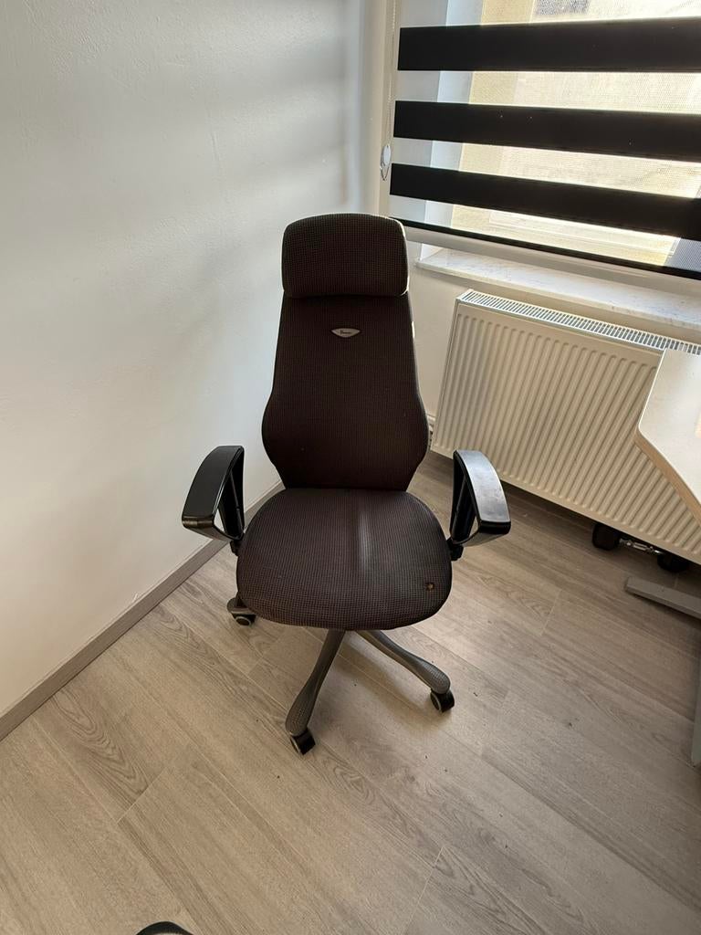 Comfortabele bureaustoel met wielen, Huis en Inrichting, Ophalen, Zo goed als nieuw, Bureaustoel