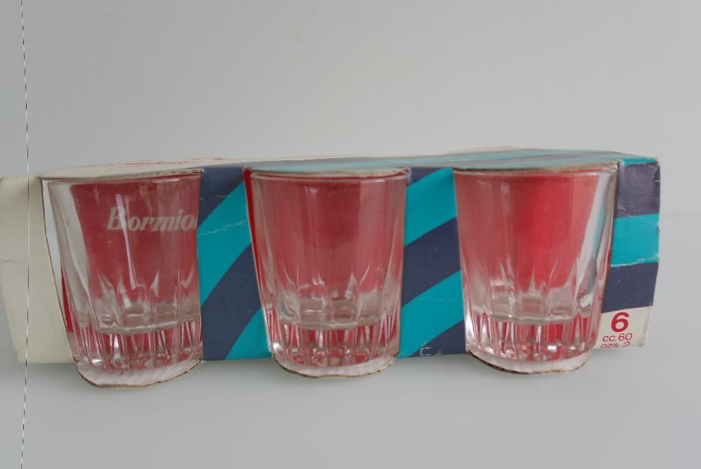 6 druppelglazen nieuw, Ophalen of Verzenden, Nieuw, Glas, Glas of Glazen