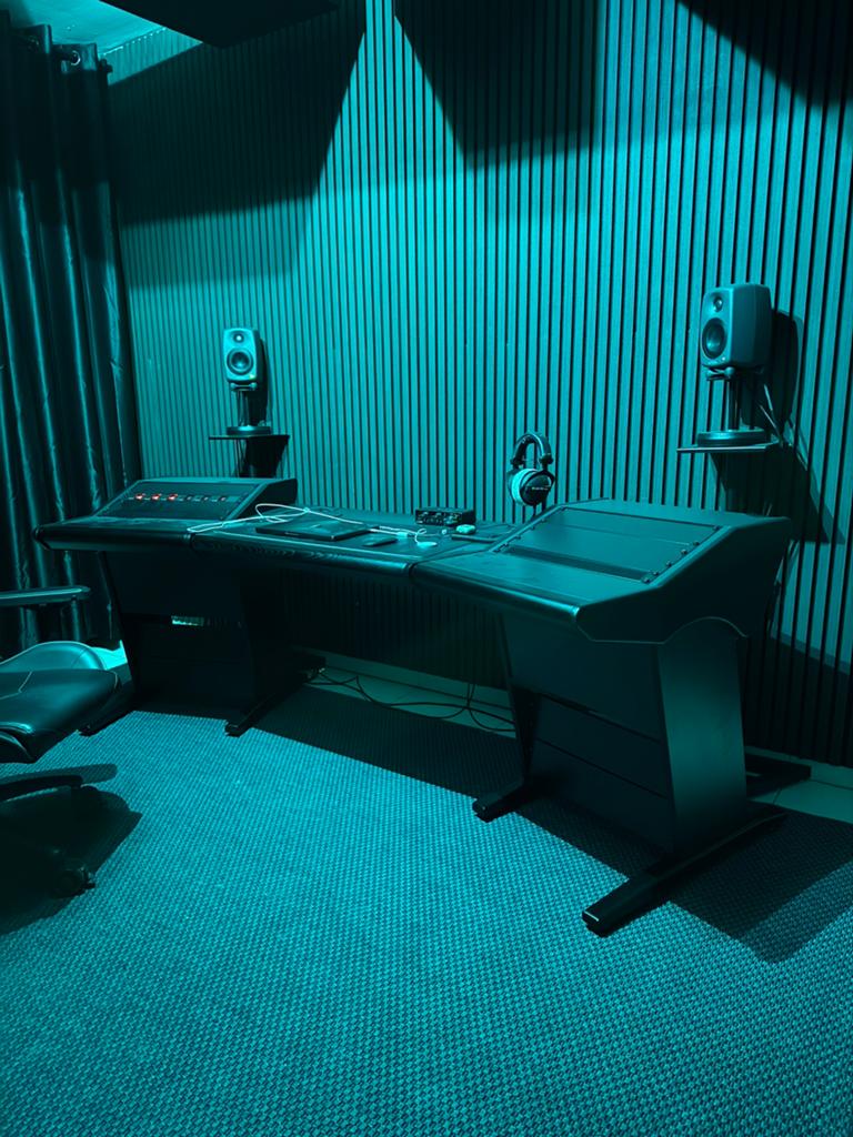[Studio Furniture] Zaor Onda MK2 Angled Black., Ophalen, Hout, Nieuw, Overige merken