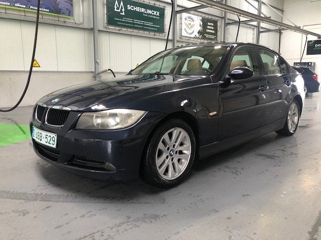 Bmw E90 320i, Achterwielaandrijving, 4 cilinders, Blauw, Leder