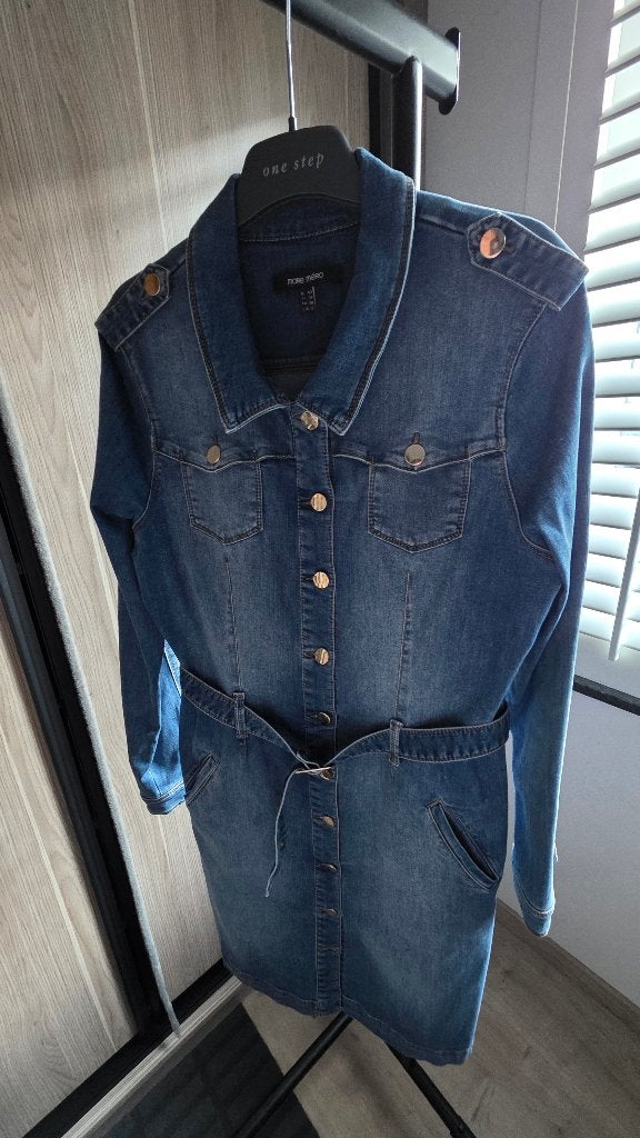 Jeans kleed  m38 Marie Mero, Vêtements | Femmes, Robes, Taille 38/40 (M), Enlèvement ou Envoi, Au-dessus du genou, Marie Méro